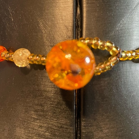 Vintage Artisan Bakelite and Lucite Beaded Necklace - Picture 6 of 11